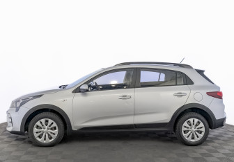 Подержанный автомобиль Kia Rio Hatchback 2021 года (8 фото)
