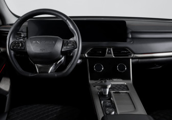 Подержанный автомобиль Exeed TXL 2022 года (12 фото)