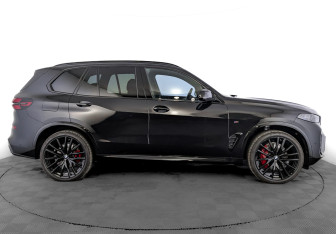Новый BMW X5 2025 (4 фото)