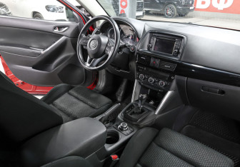 Подержанный автомобиль Mazda CX-5 2013 года (11 фото)