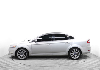 Подержанный автомобиль Ford Mondeo Sedan 2012 года (8 фото)