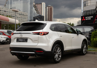 Подержанный автомобиль Mazda CX-9 2021 года (4 фото)