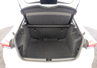 Подержанный автомобиль Skoda Rapid Liftback 2021 года (10 фото)