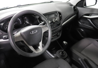 Подержанный автомобиль LADA (ВАЗ) Vesta Sedan 2016 года (7 фото)