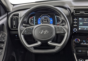 Подержанный автомобиль Hyundai Creta 2021 года (22 фото)