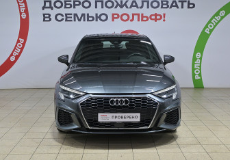 Подержанный автомобиль Audi A3 Sedan 2021 года (2 фото)