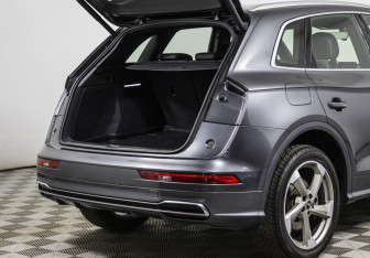 Подержанный автомобиль Audi Q5 2017 года (23 фото)