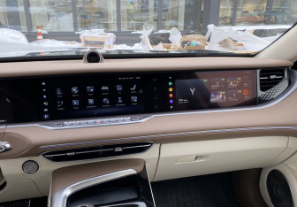 Подержанный автомобиль Voyah Free 2023 года (13 фото)