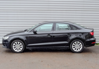Подержанный автомобиль Audi A3 Sedan 2014 года (8 фото)