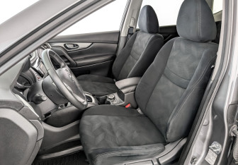 Подержанный автомобиль Nissan X-Trail 2015 года (20 фото)