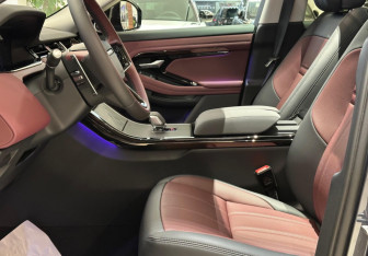 Новый Land Rover Range Rover Evoque 2025 (8 фото)