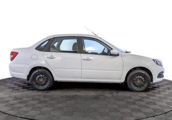 Подержанный автомобиль LADA (ВАЗ) Granta Sedan 2022 года (4 фото)