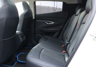 Подержанный автомобиль Changan UNI-T 2023 года (10 фото)