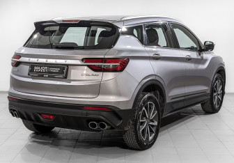 Подержанный автомобиль Geely Coolray 2022 года (5 фото)