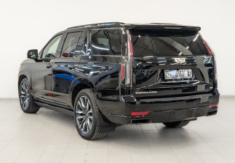 Подержанный автомобиль Cadillac Escalade Suv 2021 года (7 фото)