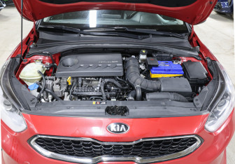 Подержанный автомобиль Kia Ceed Hatchback 2019 года (9 фото)