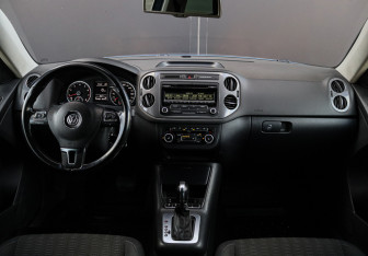 Подержанный автомобиль Volkswagen Tiguan 2012 года (9 фото)