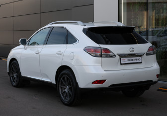 Подержанный автомобиль Lexus RX 2015 года (7 фото)