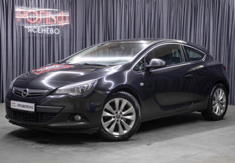 Подержанный автомобиль Opel Astra Hatchback 2013 года (1 фото)