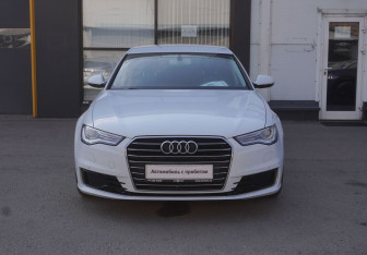 Подержанный автомобиль Audi A6 Sedan 2015 года (2 фото)
