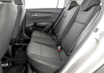 Подержанный автомобиль Kia Rio Hatchback 2021 года (12 фото)