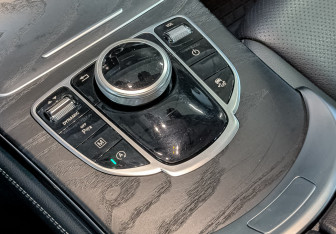 Подержанный автомобиль Mercedes-Benz GLC Coupe 2018 года (21 фото)