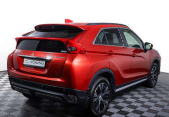 Подержанный автомобиль Mitsubishi Eclipse Cross 2018 года (5 фото)