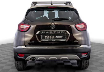 Подержанный автомобиль Renault Kaptur 2019 года (6 фото)