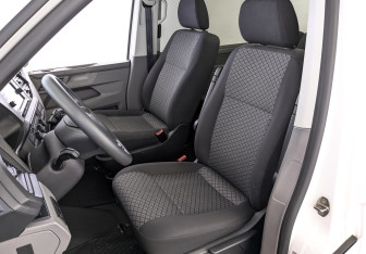 Подержанный автомобиль Volkswagen Caravelle 2021 года (20 фото)