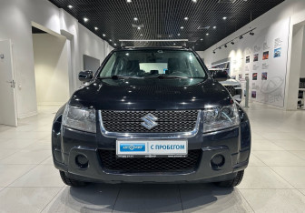 Подержанный автомобиль Suzuki Grand Vitara 2009 года (2 фото)