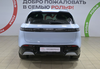 Подержанный автомобиль Voyah Free 2023 года (5 фото)