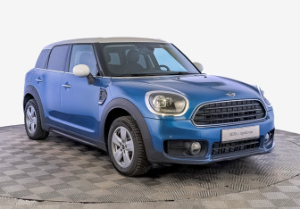 Подержанный автомобиль MINI Countryman 2018 года (3 фото)