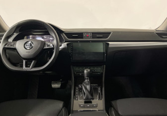 Новый Skoda Superb Liftback 2025 (11 фото)