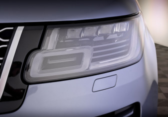 Подержанный автомобиль Land Rover Range Rover 2021 года (17 фото)