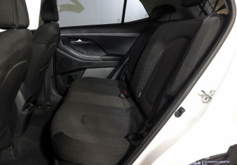 Подержанный автомобиль Hyundai Creta 2021 года (9 фото)