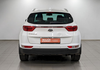 Подержанный автомобиль Kia Sportage 2017 года (6 фото)