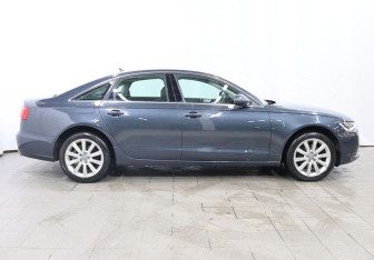 Подержанный автомобиль Audi A6 Sedan 2014 года (7 фото)