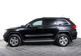 Подержанный автомобиль Jeep Grand Cherokee 2012 года (8 фото)