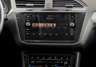 Подержанный автомобиль Volkswagen Tiguan 2021 года (15 фото)