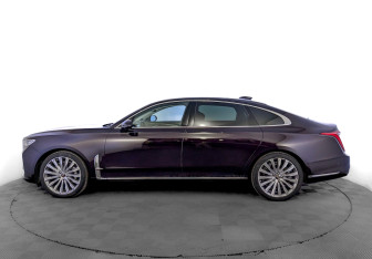 Подержанный автомобиль Hongqi H9 2024 года (8 фото)