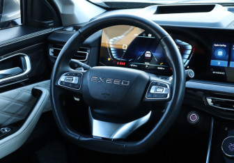 Подержанный автомобиль Exeed VX 2022 года (17 фото)