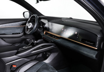 Подержанный автомобиль Geely Monjaro 2023 года (11 фото)