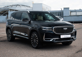 Подержанный автомобиль Geely Monjaro 2025 года (3 фото)