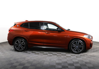 Подержанный автомобиль BMW X2 2018 года (4 фото)