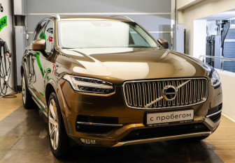Подержанный автомобиль Volvo XC90 2016 года (3 фото)