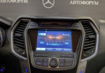 Подержанный автомобиль Hyundai Santa Fe 2014 года (17 фото)