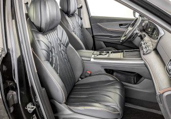 Подержанный автомобиль Jaecoo J8 2024 года (24 фото)