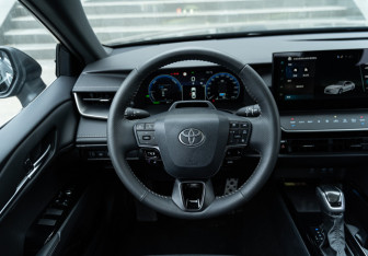 Новый Toyota Camry Sedan 2024 (5 фото)