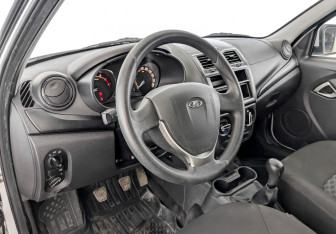 Подержанный автомобиль LADA (ВАЗ) Granta Sedan 2022 года (15 фото)