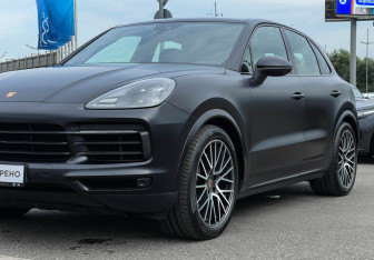 Подержанный автомобиль Porsche Cayenne 2021 года (24 фото)